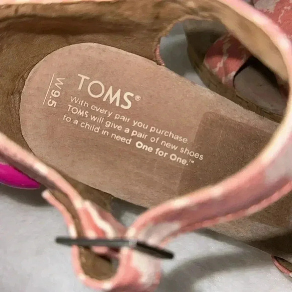 TOMS Sienna Cork Wedge Sandals Coral Cream Size 9.5 NWOT Summer Shoes Vacation - Picture 5 of 9